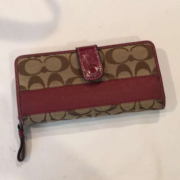 Coach Handbags - Coach wallet